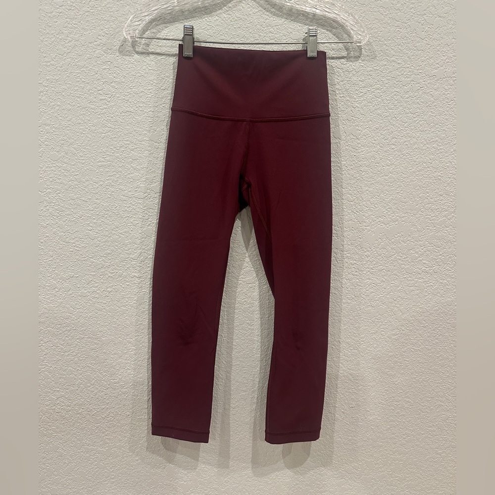 Like New Lululemon - burgundy align leggings - 2